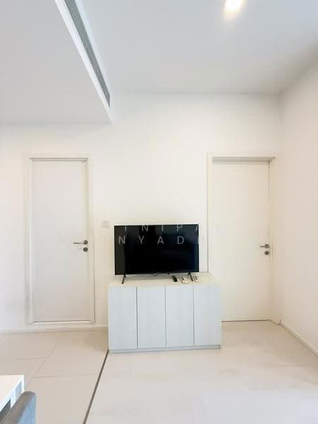 Mazarine Ratchayothin, Bangkok, Soi Phahonyothin 30, Phahonyothin Road, Chan Kasem, Chatuchak, Bangkok, 1 Bedroom, 42 sqm, Condo For Rent, by Kitnipat Boonyadhammakul, 500515571 - DDproperty.com