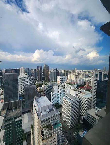 The Esse Asoke, Bangkok, 333 Soi Sukhumvit 21, Sukhumvit Road, Khlongtoei Nua, Watthana, Bangkok, 1 Bedroom, 45 sqm, Condo For Rent, by Kitnipat Boonyadhammakul, 500515573 - DDproperty.com