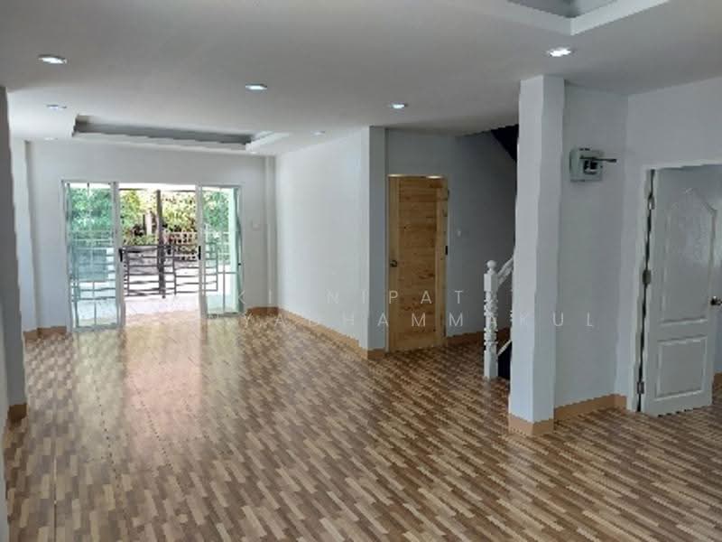4-BR House, Bangkok, Sam Wa Tawan Ok, Khlong Sam Wa, Bangkok, 4 Bedrooms, 220 sqm, Single Detached House For Sale, by Kitnipat Boonyadhammakul, 500515611 - DDproperty.com