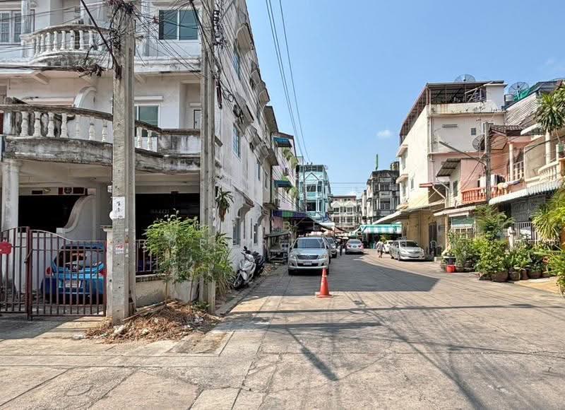 สุขสวัสดิ์สวนธน ประชาอุทิศ33, Bangkok, Bangmot, Thung Khru, Bangkok, 3 Bedrooms, 100 sqm, Townhouse For Sale, by The Best Property เล็ก, 500515668 - DDproperty.com