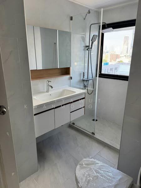 Sukhumvit Park, Bangkok, 27 Soi Sukhumvit 10, Khlong Toei, Bangkok, 3 Bedrooms, 100 sqm, Condo For Rent, by Waiyawut Kwanmongkhol, 500515679 - DDproperty.com