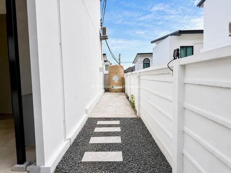 ให้เช่าทาวน์โฮมใหม่ ม.ไมสันฮิลล์ อ่าวอุดม แหลมฉบัง ศรีราชา, Chon Buri (Pattaya), Thung Suk La, Si Racha, Chon Buri (Pattaya), 3 Bedrooms, 100 sqm, Townhouse For Rent, by Dusit Saengfa, 500515693 - DDproperty.com