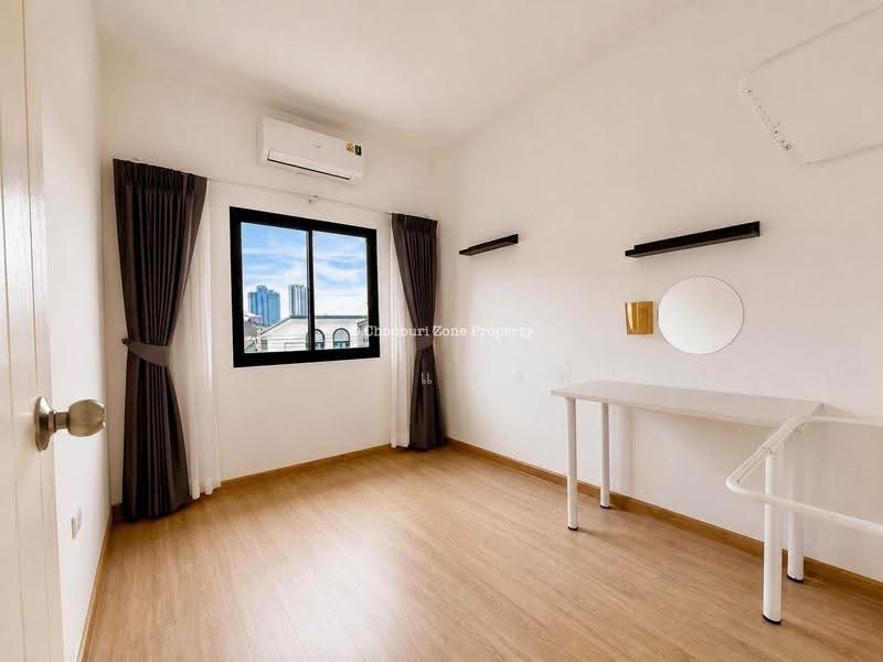 ให้เช่าทาวน์โฮมใหม่ ม.ไมสันฮิลล์ อ่าวอุดม แหลมฉบัง ศรีราชา, Chon Buri (Pattaya), Thung Suk La, Si Racha, Chon Buri (Pattaya), 3 Bedrooms, 100 sqm, Townhouse For Rent, by Dusit Saengfa, 500515693 - DDproperty.com