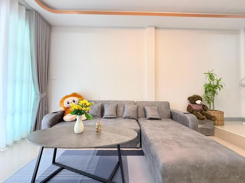 หมู่บ้านรื่นฤดี5 ถนนหทัยราษฎร์ คลองสามวา, Bangkok, หทัยราษฎร์, Bang Chun, Khlong Sam Wa, Bangkok, 4 Bedrooms, 88 sqm, Townhouse For Sale, by นภัสศรณ์ วงศ์สินไทยกร (นันท์), 500515740 - DDproperty.com