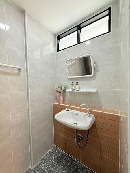 หมู่บ้านรื่นฤดี5 ถนนหทัยราษฎร์ คลองสามวา, Bangkok, หทัยราษฎร์, Bang Chun, Khlong Sam Wa, Bangkok, 4 Bedrooms, 88 sqm, Townhouse For Sale, by นภัสศรณ์ วงศ์สินไทยกร (นันท์), 500515740 - DDproperty.com