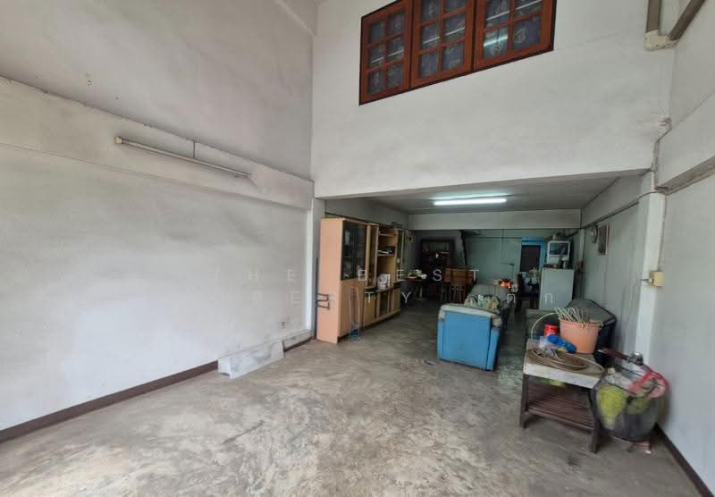 หมู่บ้านเพชรพรสวรรค์ ท้ายบ้าน, สมุทรปราการ, ท้ายบ้าน, เมืองสมุทรปราการ, สมุทรปราการ, 150 ตร.ม., Shophouse ขาย, โดย The Best Property ตั๊ก, 500515752 - DDproperty.com