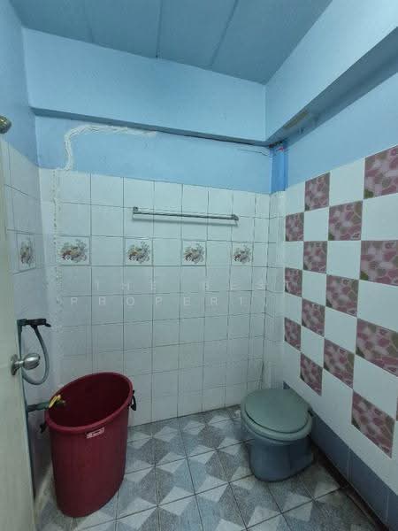 หมู่บ้านเพชรพรสวรรค์ ท้ายบ้าน, สมุทรปราการ, ท้ายบ้าน, เมืองสมุทรปราการ, สมุทรปราการ, 150 ตร.ม., Shophouse ขาย, โดย The Best Property ตั๊ก, 500515752 - DDproperty.com
