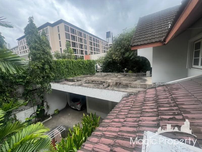 Single House in Ekkamai Soi 3, Bangkok, สุขุมวิท 63, Khlong Tan Nua, Watthana, Bangkok, 3 Bedrooms, 300 sqm, Single Detached House For Sale, by Magic Property, 500515819 - DDproperty.com
