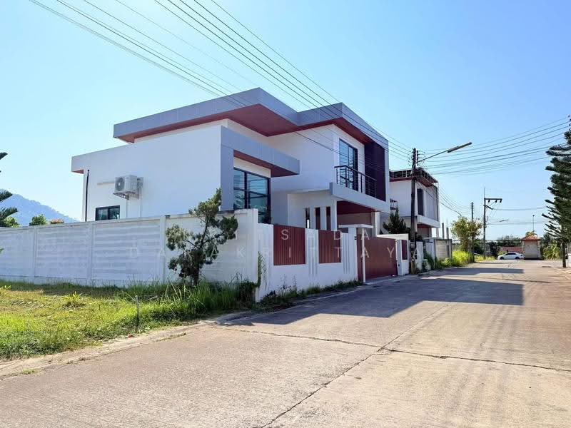Pool Villa NaiYang, Phuket, Sa Khu, Thalang, Phuket, 3 Bedrooms, 240 sqm, Single Detached House For Sale, by Kritsada Darakrittaya, 500515843 - DDproperty.com