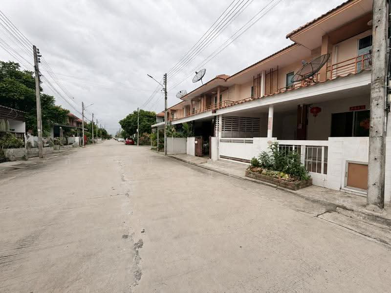 I Leaf Town Lumlukka Klong 3, Pathum Thani, Lam Luk Ka, Pathum Thani, 4 Bedrooms, 88 sqm, Townhouse For Sale, by ภัทรนัน อิศรางกูร ณ อยุธยา, 500515857 - DDproperty.com