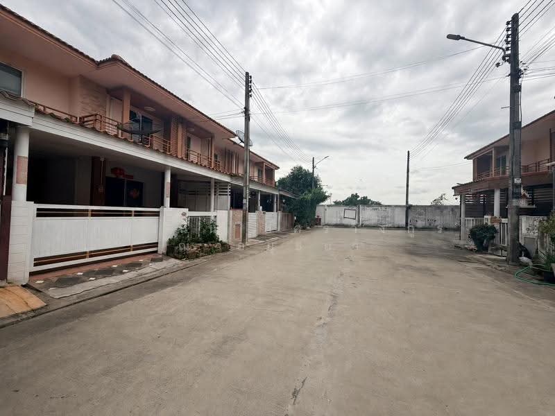 I Leaf Town Lumlukka Klong 3, Pathum Thani, Lam Luk Ka, Pathum Thani, 4 Bedrooms, 88 sqm, Townhouse For Sale, by ภัทรนัน อิศรางกูร ณ อยุธยา, 500515857 - DDproperty.com