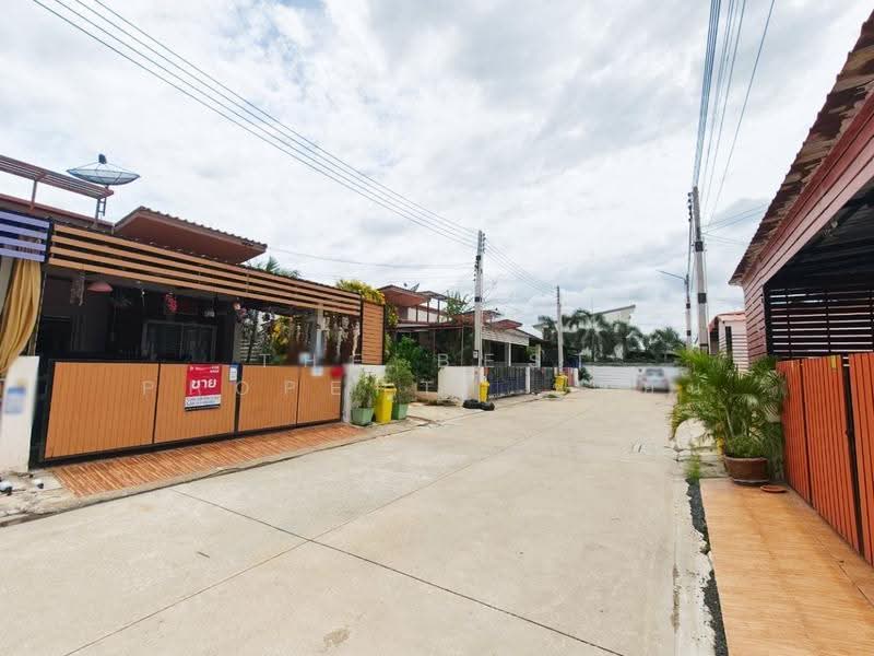 แสนมณี 6,8,9 บ้านเก่า (Sanmanee 6,8,9 Ban Kao), Chon Buri (Pattaya), Ban Khao, Phan Thong, Chon Buri (Pattaya), 2 Bedrooms, 100 sqm, Townhouse For Sale, by The Best Property ซายน์, 500515878 - DDproperty.com