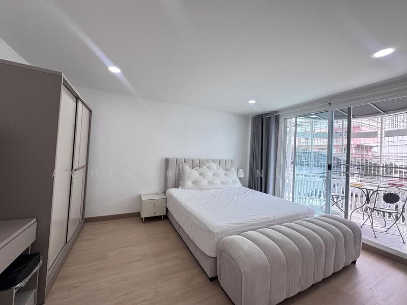 บ้านเช่าห้วยขวาง, Bangkok, ประชาอุทิศ, Huai Khwang, Bangkok, 5 Bedrooms, 300 sqm, Townhouse For Rent, by Achiwara Panusan, 500515880 - DDproperty.com