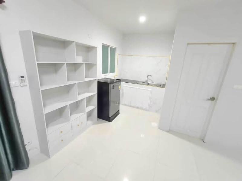 ให้เช่าทาวน์โฮม 3 ชั้น ม.วิลล่า มาร็อค บางแสน ชลบุรี, Chon Buri (Pattaya), Ban Pik, Muang Chon Buri, Chon Buri (Pattaya), 3 Bedrooms, 200 sqm, Townhouse For Rent, by Dusit Saengfa, 500515883 - DDproperty.com