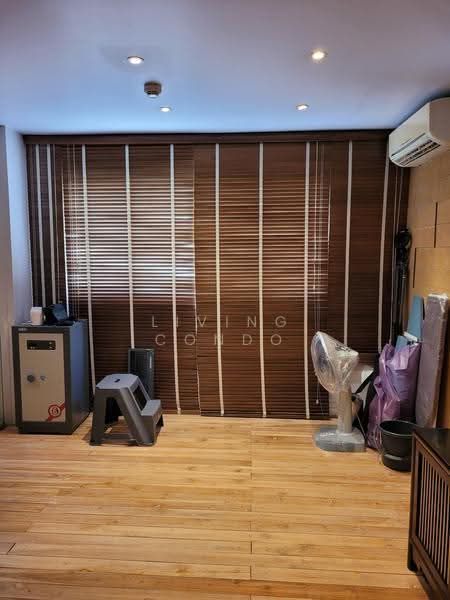 Lumpini Condo Town Nida-Sereethai 2, Bangkok, Seri Thai Road, Khlong Kum, Bueng Kum, Bangkok, 2 Bedrooms, 45 sqm, Condo For Rent, by Living Condo, 500515884 - DDproperty.com