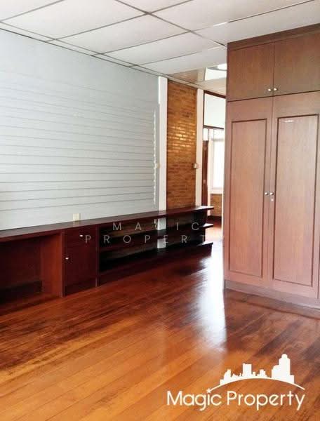 Townhouse For Sale in Soi Pridi Banomyong 41, Bangkok, Khlong Tan Nua, Watthana, Bangkok, 3 Bedrooms, 240 sqm, Townhouse For Sale, by Magic Property, 500515894 - DDproperty.com