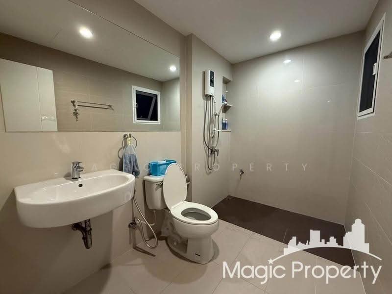 The City Sukhumvit-Bangna, Bangkok, 10260 Sanpawut Road, Bang Na, Bangkok, 3 Bedrooms, 220 sqm, Single Detached House For Rent, by Magic Property, 500515899 - DDproperty.com