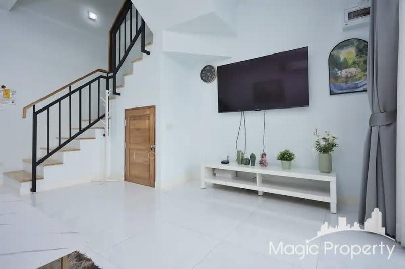 Townhouse in Pracharat Bamphen 17 for Sale, Bangkok, Samsen Nok, Huai Khwang, Bangkok, 4 Bedrooms, 270 sqm, Townhouse For Sale, by Magic Property, 500515931 - DDproperty.com