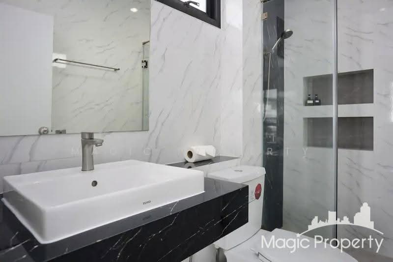Townhouse in Pracharat Bamphen 17 for Sale, Bangkok, Samsen Nok, Huai Khwang, Bangkok, 4 Bedrooms, 270 sqm, Townhouse For Sale, by Magic Property, 500515931 - DDproperty.com