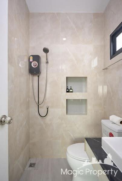 Townhouse in Pracharat Bamphen 17 for Sale, Bangkok, Samsen Nok, Huai Khwang, Bangkok, 4 Bedrooms, 270 sqm, Townhouse For Sale, by Magic Property, 500515931 - DDproperty.com