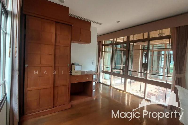 Baan Sansiri Sukhumvit 67, Bangkok, 32 Soi Sukhumvit 67, Phra Kanong Nua, Watthana, Bangkok, 4 Bedrooms, 380 sqm, Single Detached House For Sale, by Magic Property, 500515970 - DDproperty.com