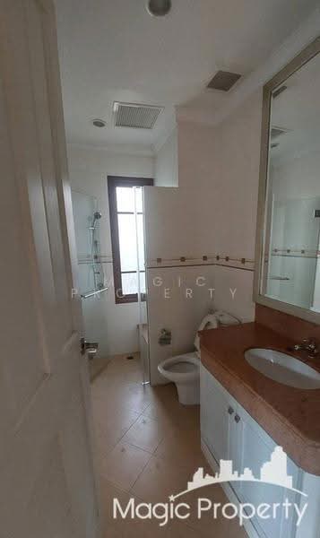 Baan Sansiri Sukhumvit 67, Bangkok, 32 Soi Sukhumvit 67, Phra Kanong Nua, Watthana, Bangkok, 4 Bedrooms, 380 sqm, Single Detached House For Sale, by Magic Property, 500515970 - DDproperty.com