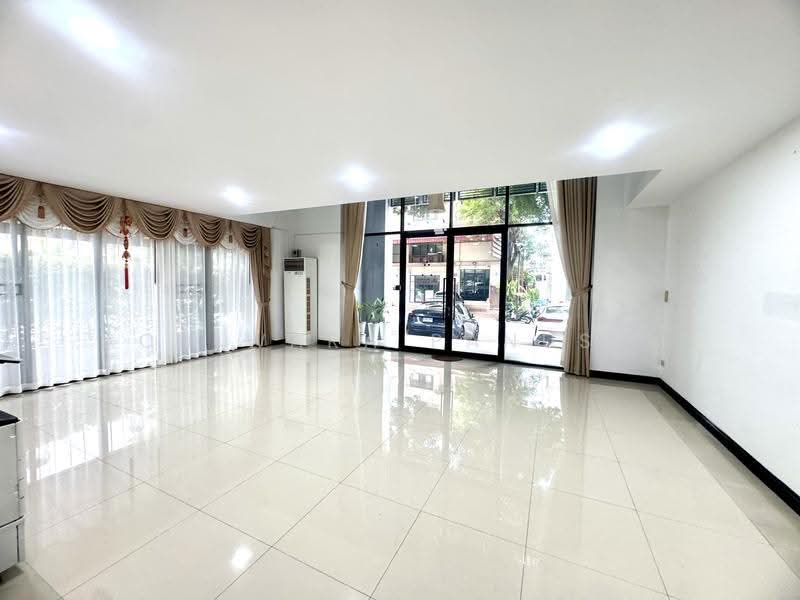 หมู่บ้านรีเจ้นท์รัชดา, Bangkok, สหการประมูล, Huai Khwang, Bangkok, , 500 sqm, Office Space For Rent, by Achiwara Panusan, 500515982 - DDproperty.com