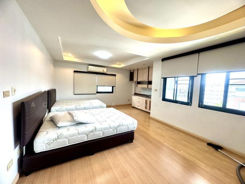 หมู่บ้านรีเจ้นท์รัชดา, กรุงเทพ, สหการประมูล, ห้วยขวาง, กรุงเทพ, 500 ตร.ม., สำนักงาน ให้เช่า, โดย Achiwara Panusan, 500515982 - DDproperty.com