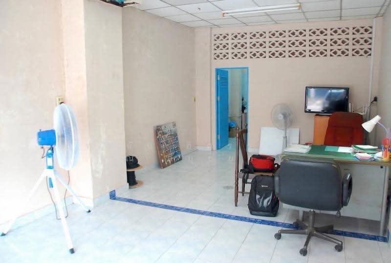 ชัยเจริญ อพาร์ทเม้นท์, Pathum Thani, Khu Khot, Lam Luk Ka, Pathum Thani, , 632 sqm, Shophouse For Sale, by ภัทรนัน อิศรางกูร ณ อยุธยา, 500515988 - DDproperty.com
