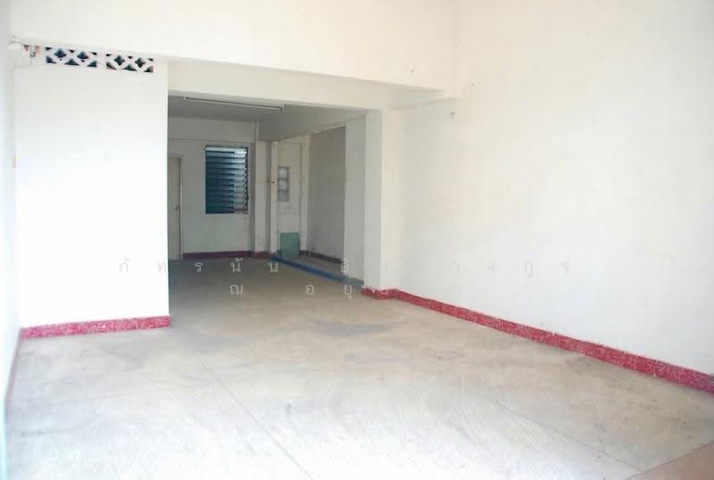 ชัยเจริญ อพาร์ทเม้นท์, Pathum Thani, Khu Khot, Lam Luk Ka, Pathum Thani, , 632 sqm, Shophouse For Sale, by ภัทรนัน อิศรางกูร ณ อยุธยา, 500515988 - DDproperty.com