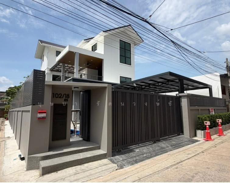 ให้เช่าบ้านเดี่ยวสร้างใหม่ 3 ชั้น ประชาราษฎร์ สาย 1 ซอย 10 บ้านสวย ทำเลดี เลี้ยงสัตว์ได้ พร้อมอยู่, Bangkok, ประชาราษฎร์สาย 1, Bang Sue, Bangkok, 4 Bedrooms, 300 sqm, Single Detached House For Rent, by บุษบา รัตนวงษ์ชัย, 500515995 - DDproperty.com