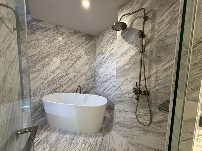 The Residences 38, Bangkok, Soi Sukhumvit 38, Phra Kanong, Khlong Toei, Bangkok, 4 Bedrooms, 221 sqm, Condo For Sale, by Hirun Pudwaree, 500516000 - DDproperty.com