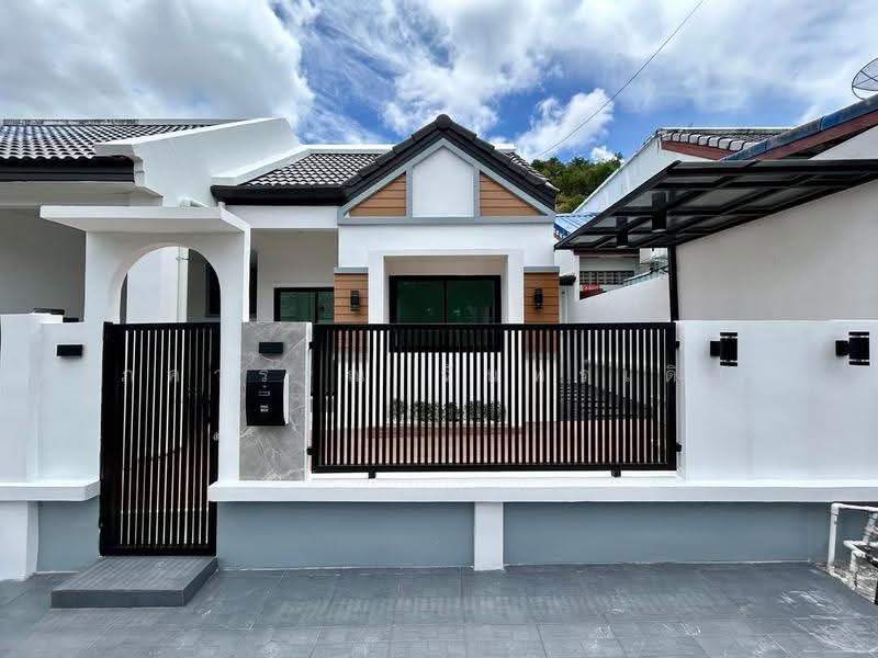 บ้านสวยรีโนเวทใหม่ พร้อมของแถมครบ ราคา 4.49 ล้านบาท, ภูเก็ต, รัษฎา, เมืองภูเก็ต, ภูเก็ต, 140 ตร.ม., บ้านแฝด ขาย, โดย ภควรรณ จันทร์เดิม, 500516014 - DDproperty.com