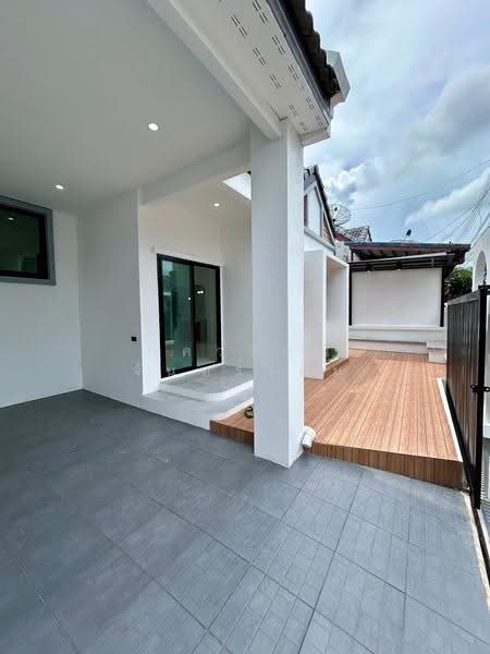 House for sale 4.49 M Fully renovated home 3 bedroom, Phuket, Ratsada, Muang Phuket, Phuket, 3 Bedrooms, 140 sqm, Semi-Detached House (Twin House) For Sale, by ภควรรณ จันทร์เดิม, 500516014 - DDproperty.com