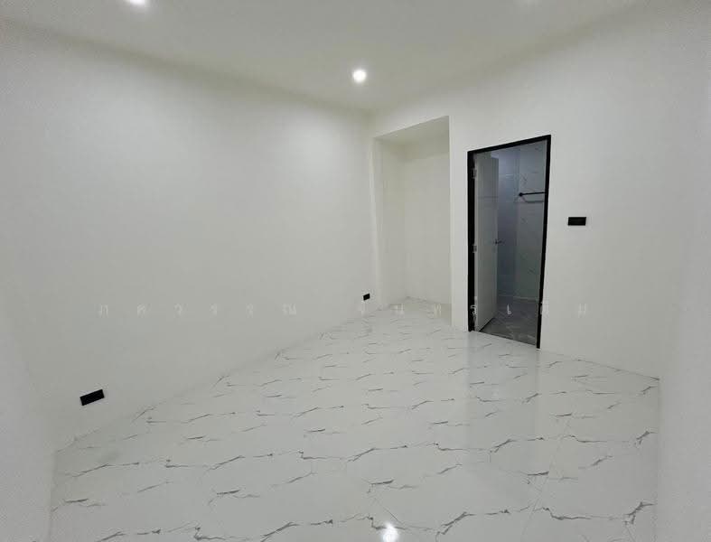 บ้านสวยรีโนเวทใหม่ พร้อมของแถมครบ ราคา 4.49 ล้านบาท, ภูเก็ต, รัษฎา, เมืองภูเก็ต, ภูเก็ต, 140 ตร.ม., บ้านแฝด ขาย, โดย ภควรรณ จันทร์เดิม, 500516014 - DDproperty.com