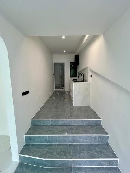House for sale 4.49 M Fully renovated home 3 bedroom, Phuket, Ratsada, Muang Phuket, Phuket, 3 Bedrooms, 140 sqm, Semi-Detached House (Twin House) For Sale, by ภควรรณ จันทร์เดิม, 500516014 - DDproperty.com