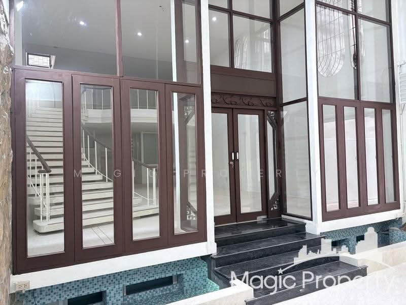 ขายทาวน์เฮาส์ 4 ห้องนอน ใกล้ถนนบรรทัดทอง, กรุงเทพ, รองเมือง, ปทุมวัน, กรุงเทพ, 1,000 ตร.ม., ทาวน์เฮ้าส์ ขาย, โดย Magic Property, 500516023 - DDproperty.com