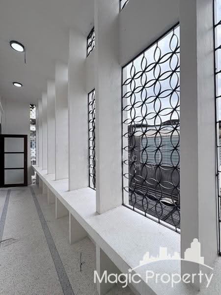 4 Bedroom Townhouse near Banthat Thong For Sale, Bangkok, Rong Muang, Pathum Wan, Bangkok, 4 Bedrooms, 1,000 sqm, Townhouse For Sale, by Magic Property, 500516023 - DDproperty.com