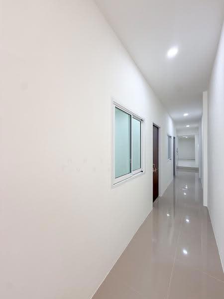 Special price 3.29 fully renovated townhouse in Phuket, Phuket, Wichit, Muang Phuket, Phuket, 3 Bedrooms, 120 sqm, Townhouse For Sale, by ภควรรณ จันทร์เดิม, 500516066 - DDproperty.com