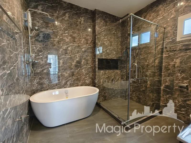 4 Bedroom Single House For Rent in Soi Sukhumvit 65, Bangkok, สุขุมวิท 65, Phra Kanong Nua, Watthana, Bangkok, 4 Bedrooms, 330 sqm, Single Detached House For Rent, by Magic Property, 500516074 - DDproperty.com
