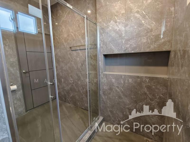 4 Bedroom Single House For Rent in Soi Sukhumvit 65, Bangkok, สุขุมวิท 65, Phra Kanong Nua, Watthana, Bangkok, 4 Bedrooms, 330 sqm, Single Detached House For Rent, by Magic Property, 500516074 - DDproperty.com