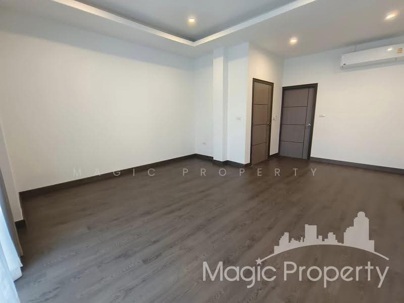4 Bedroom Single House For Rent in Soi Sukhumvit 65, Bangkok, สุขุมวิท 65, Phra Kanong Nua, Watthana, Bangkok, 4 Bedrooms, 330 sqm, Single Detached House For Rent, by Magic Property, 500516074 - DDproperty.com