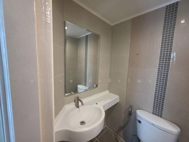 Lumpini Ville Pattanakarn - New Phetchaburi, Bangkok, Soi Phatthanakan 26, Phatthanakan Road, Suan Luang, Bangkok, 2 Bedrooms, 45 sqm, Condo For Sale, by หริรักษ์ ตั้งติรวัฒน์, 500516117 - DDproperty.com