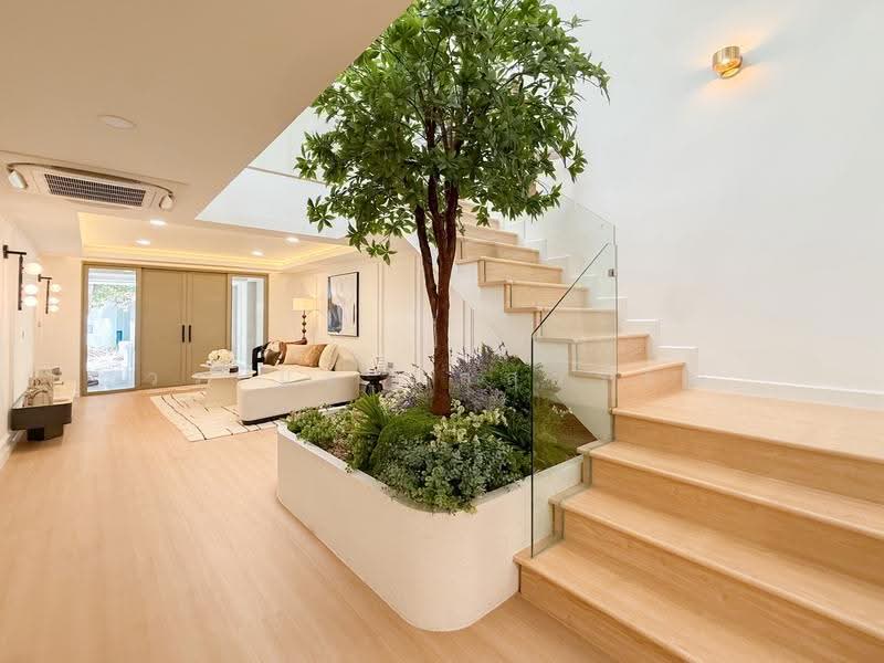 Khlongtan Nivet, Bangkok, 20 Soi Pridi Banomyong 42, Khlong Tan Nua, Watthana, Bangkok, 3 Bedrooms, 192 sqm, Townhouse For Sale, by วรเมธ นิลสุวรรณ, 500516118 - DDproperty.com