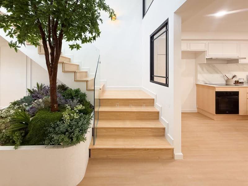 Khlongtan Nivet, Bangkok, 20 Soi Pridi Banomyong 42, Khlong Tan Nua, Watthana, Bangkok, 3 Bedrooms, 192 sqm, Townhouse For Sale, by วรเมธ นิลสุวรรณ, 500516118 - DDproperty.com
