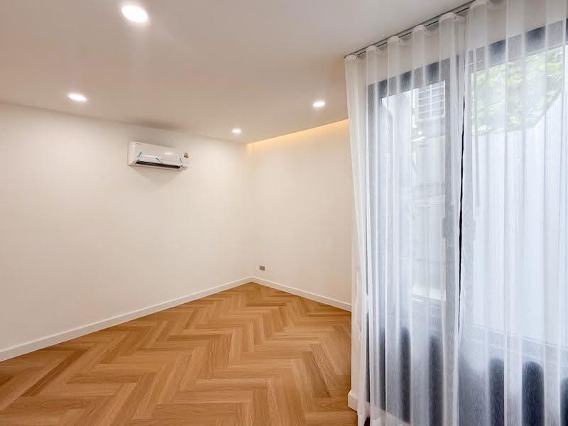 Khlongtan Nivet, Bangkok, 20 Soi Pridi Banomyong 42, Khlong Tan Nua, Watthana, Bangkok, 3 Bedrooms, 192 sqm, Townhouse For Sale, by วรเมธ นิลสุวรรณ, 500516118 - DDproperty.com