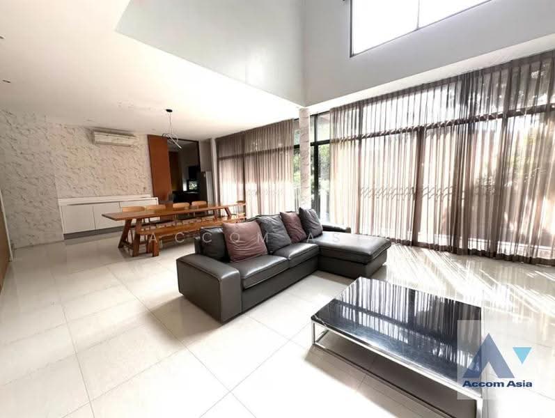 House, Bangkok, Khlong Tan Nua, Watthana, Bangkok, 3 Bedrooms, 300 sqm, Single Detached House For Rent, by Accom Asia, 500516123 - DDproperty.com