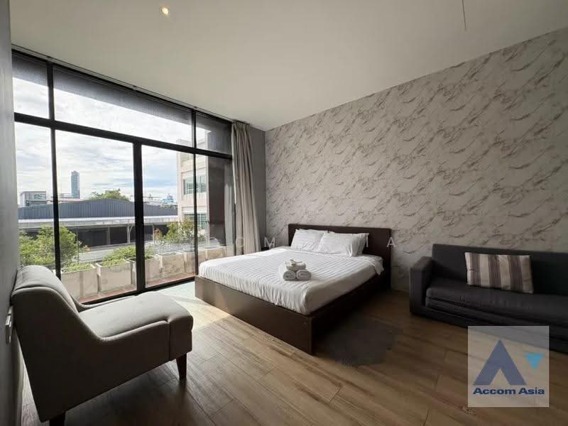 House, Bangkok, Khlong Tan Nua, Watthana, Bangkok, 3 Bedrooms, 300 sqm, Single Detached House For Rent, by Accom Asia, 500516123 - DDproperty.com