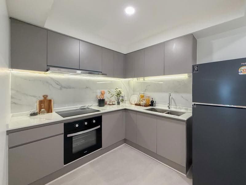 Khlongtan Nivet, Bangkok, 20 Soi Pridi Banomyong 42, Khlong Tan Nua, Watthana, Bangkok, 3 Bedrooms, 192 sqm, Townhouse For Sale, by วรเมธ นิลสุวรรณ, 500516135 - DDproperty.com