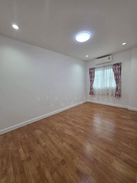 Two-story townhomes near BTS Sri Eiam and Sri Udom, Bangkok, ศรีนครินทร์, Nong Bon, Prawet, Bangkok, 4 Bedrooms, 180 sqm, Townhouse For Rent, by Ulaiwan Boonsiri, 500516136 - DDproperty.com